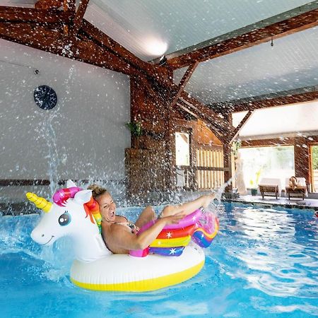 Fontaine Du Mont Blanc Hotel & Spa เลอุชส์ ภายนอก รูปภาพ