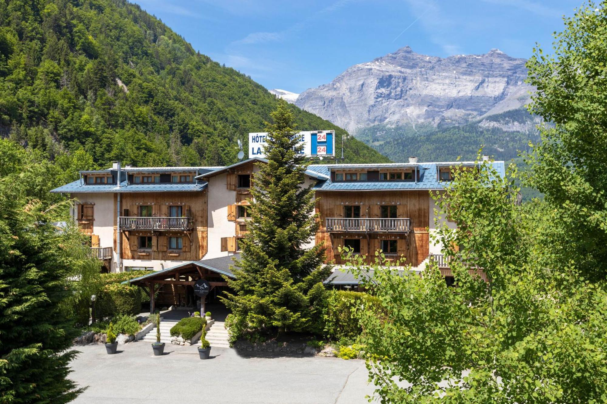 Fontaine Du Mont Blanc Hotel & Spa เลอุชส์ ภายนอก รูปภาพ