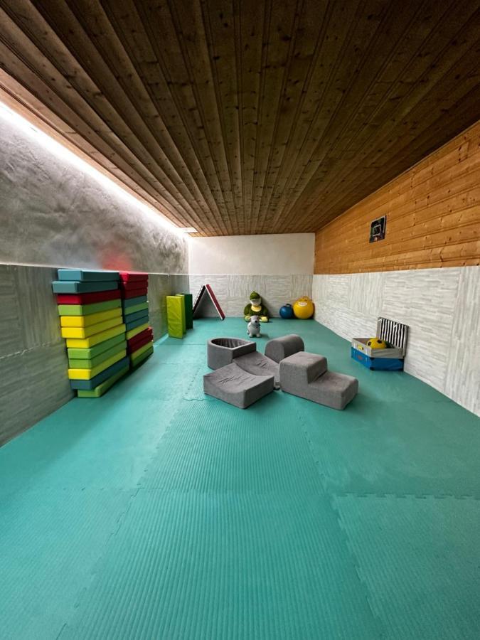 Fontaine Du Mont Blanc Hotel & Spa เลอุชส์ ภายนอก รูปภาพ