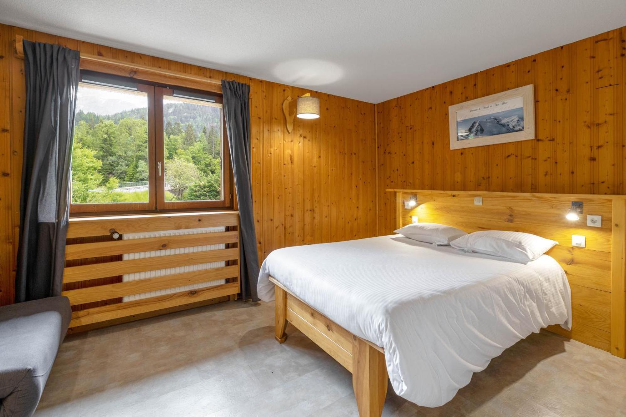 Fontaine Du Mont Blanc Hotel & Spa เลอุชส์ ภายนอก รูปภาพ