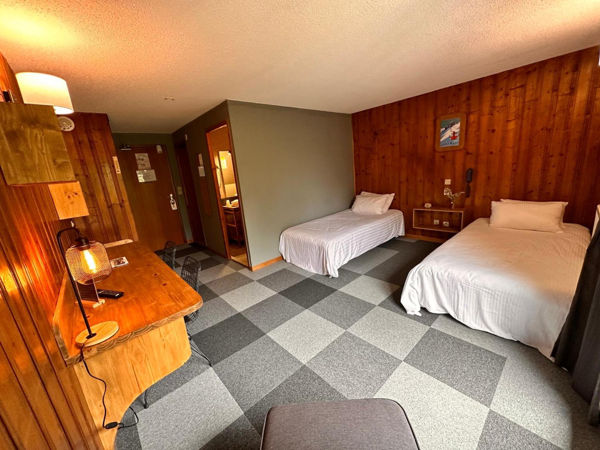 Fontaine Du Mont Blanc Hotel & Spa เลอุชส์ ภายนอก รูปภาพ
