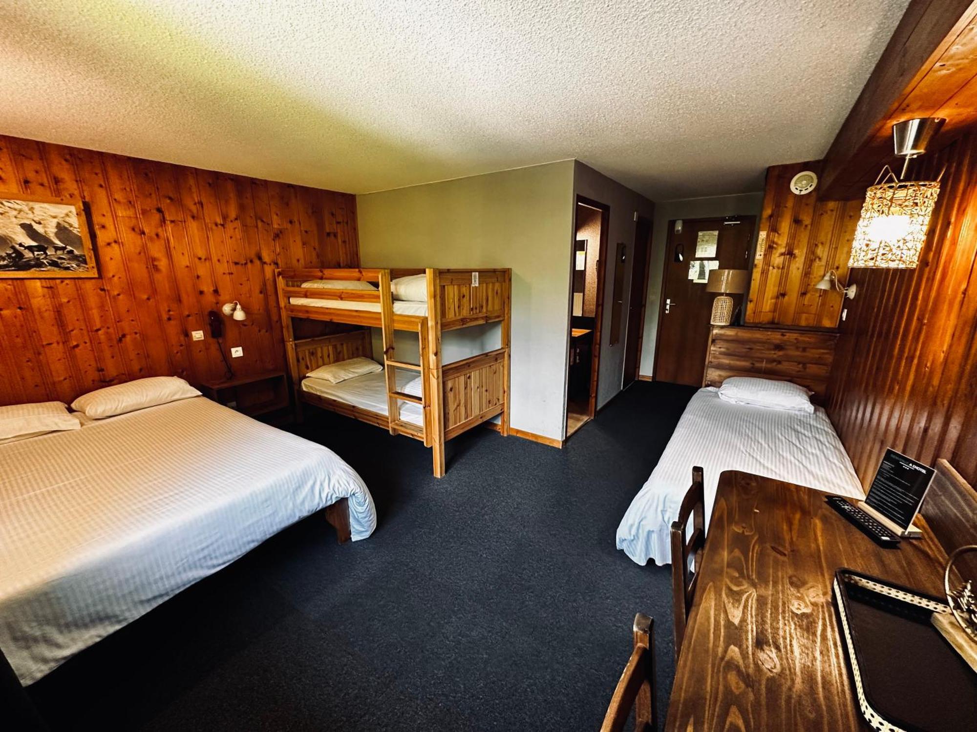 Fontaine Du Mont Blanc Hotel & Spa เลอุชส์ ภายนอก รูปภาพ
