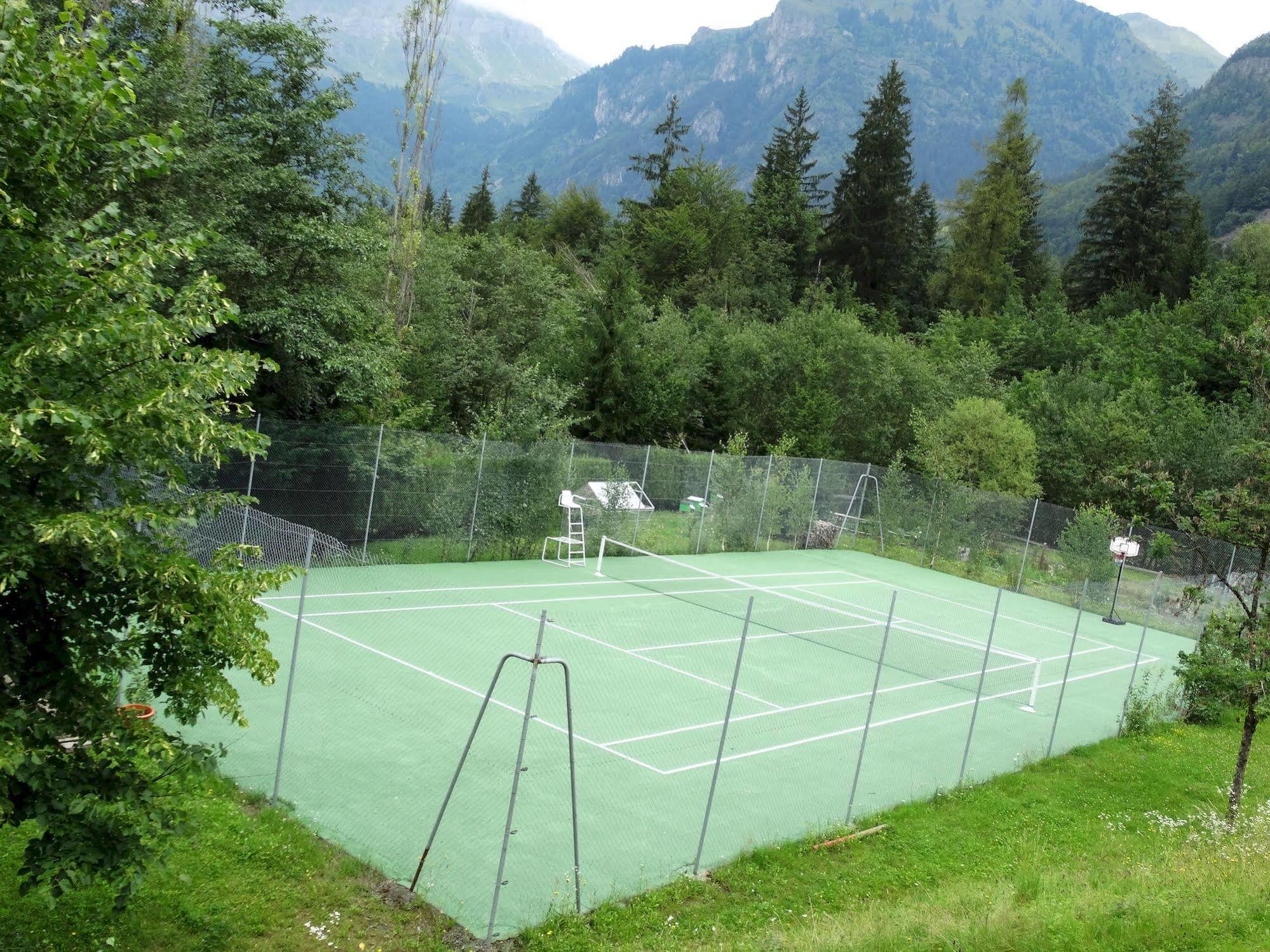 Fontaine Du Mont Blanc Hotel & Spa เลอุชส์ ภายนอก รูปภาพ